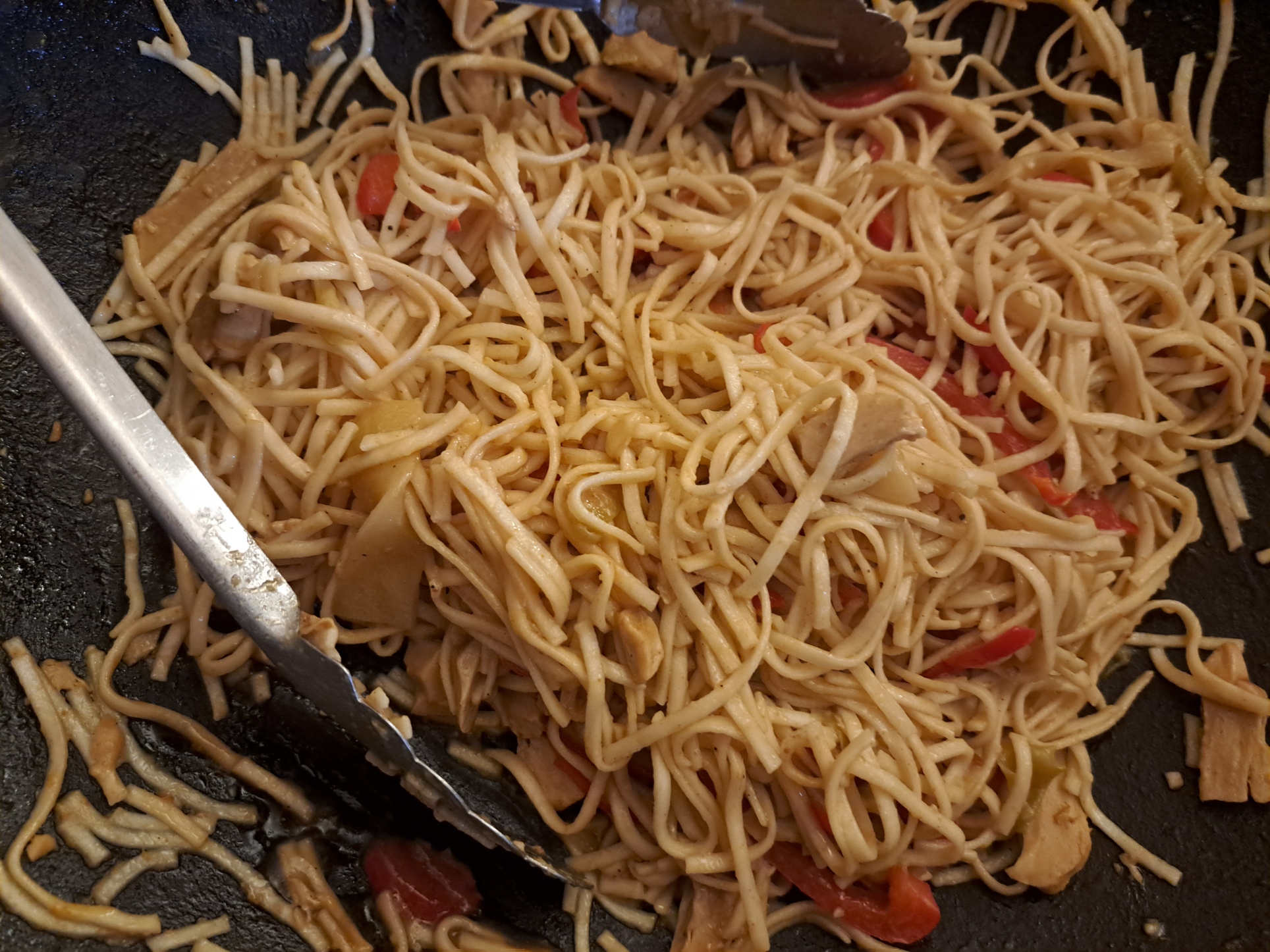 Asian Noodle Stir-Fry with Veggies